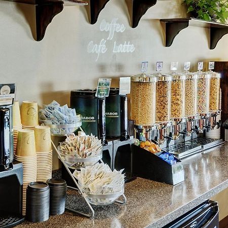 Lakeview Inns & Suites - Slave Lake Luaran gambar