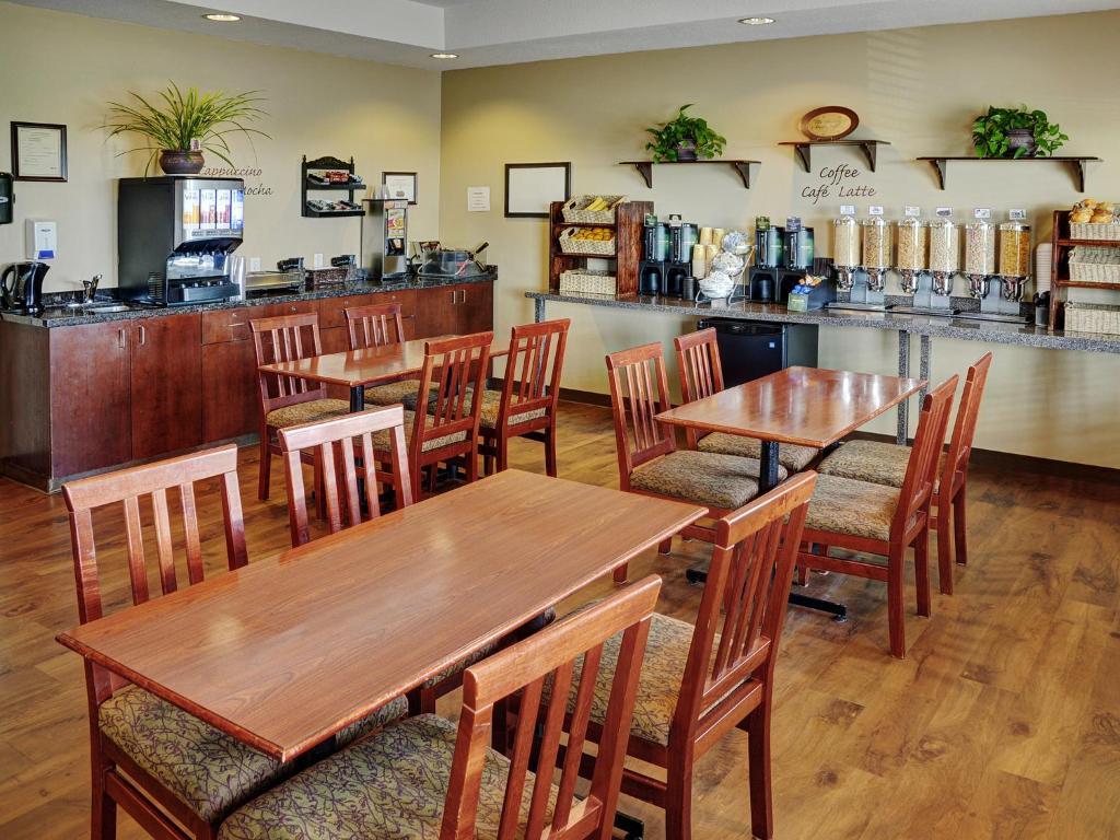 Lakeview Inns & Suites - Slave Lake Luaran gambar